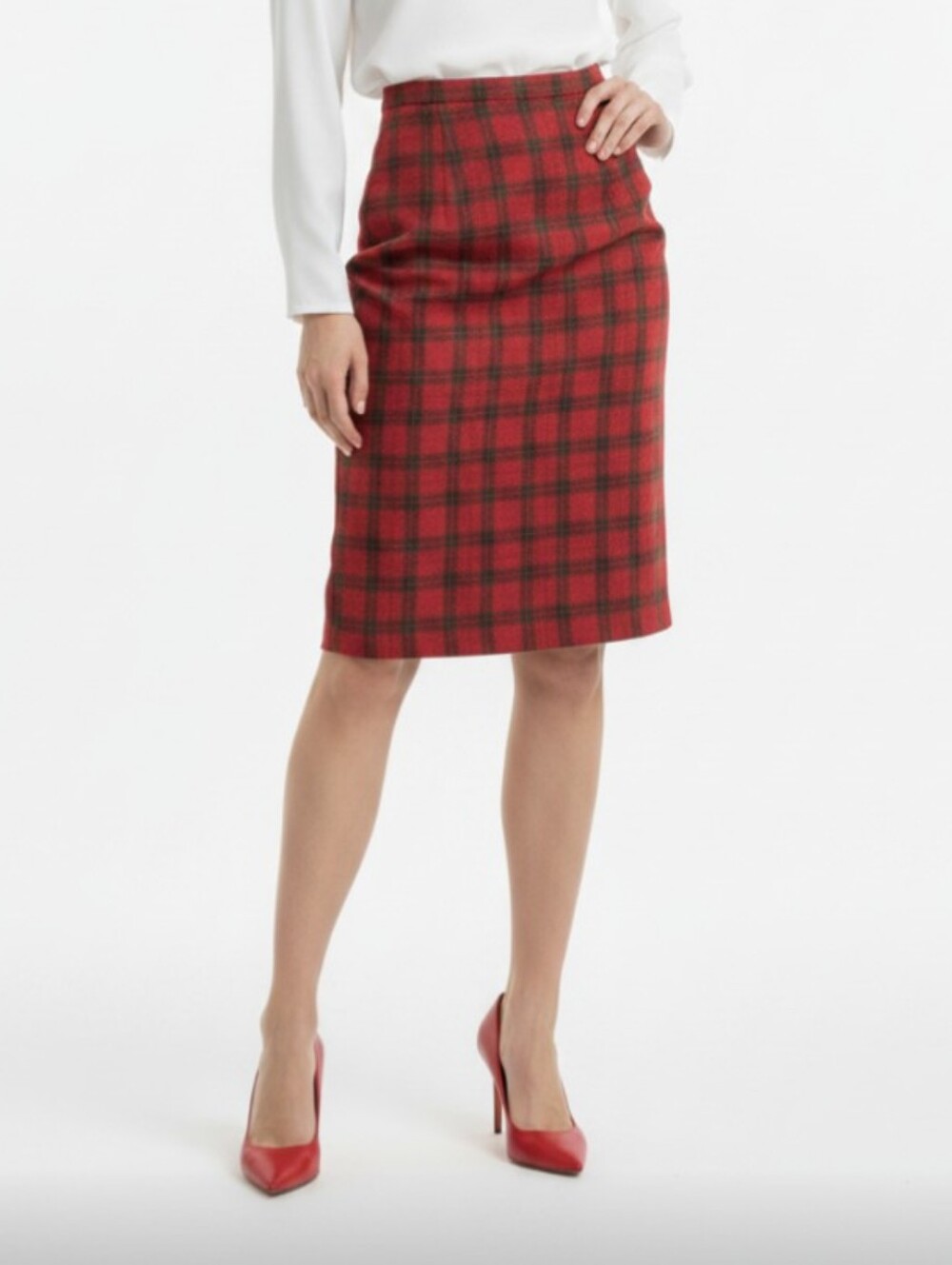 KAREN SCOTT! RICH ROUGE RED AND BLACK PLAID NUBBY FINISH SKIRT- SPARKLY! SZ 8